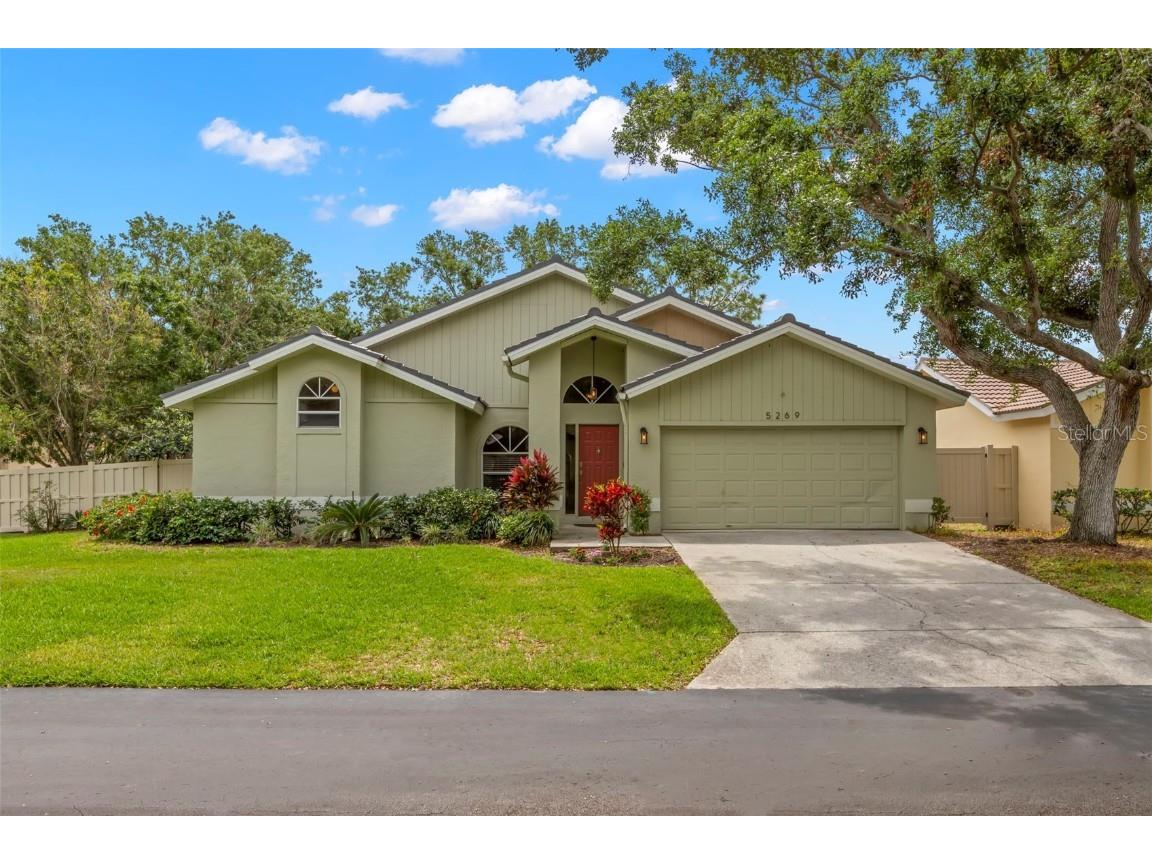 5269 White Sand Circle NE Saint Petersburg FL 33703 TB8372469 image1
