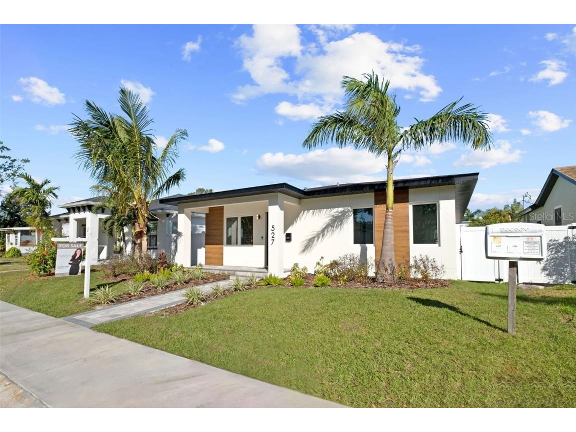 527 49th Avenue N Saint Petersburg FL 33703 TB8306360 image1