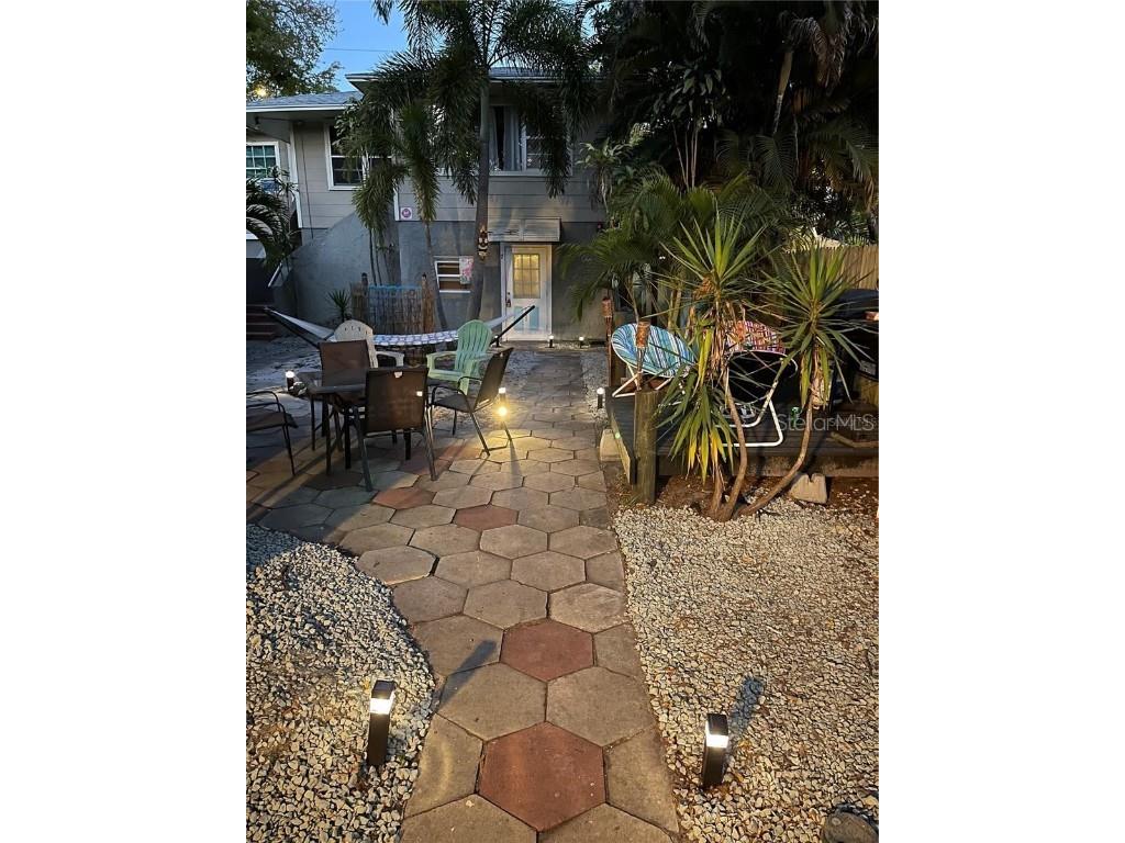 527 8th Street N #6 Saint Petersburg FL 33701 W7839804 image1