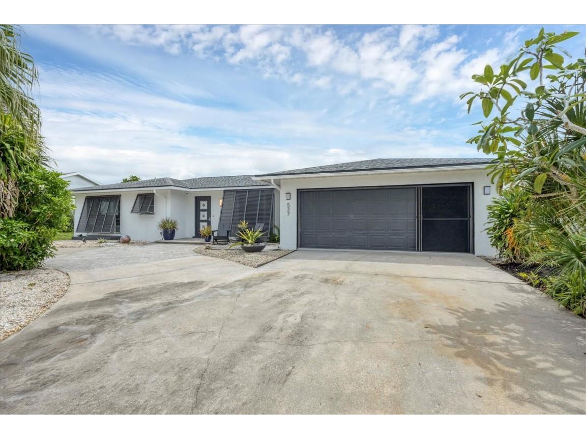 527 Bellaire Drive Venice FL 34293 A4665117 image2