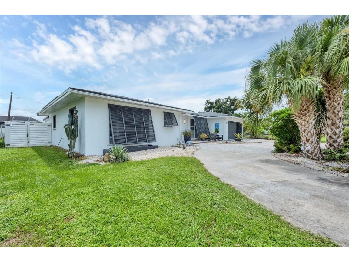 527 Bellaire Drive Venice FL 34293 A4665117 image3