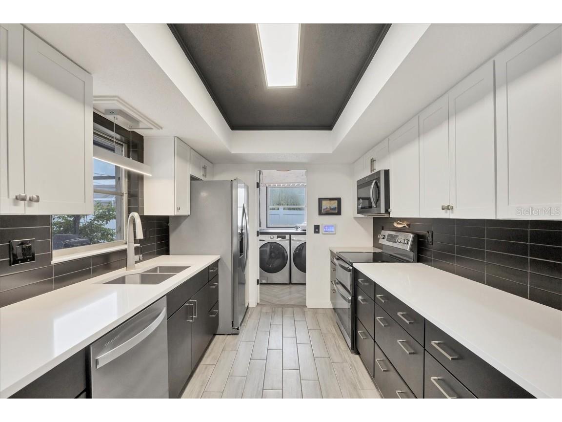 527 Bellaire Drive Venice FL 34293 A4665117 image8