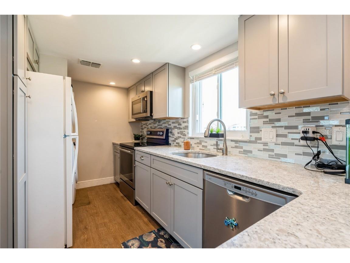 527 Cape Coral Parkway W #4 Cape Coral FL 33914 TB8384489 image2