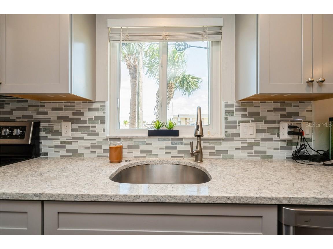 527 Cape Coral Parkway W #4 Cape Coral FL 33914 TB8384489 image3