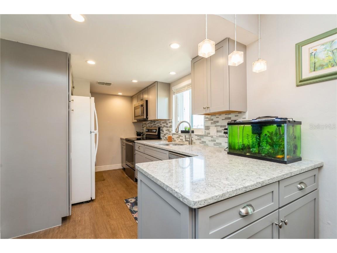 527 Cape Coral Parkway W #4 Cape Coral FL 33914 TB8384489 image6