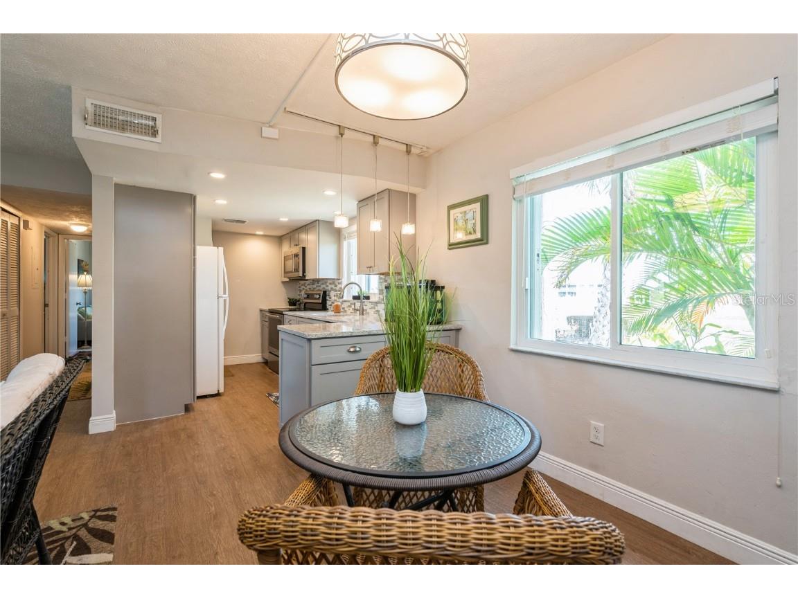 527 Cape Coral Parkway W #4 Cape Coral FL 33914 TB8384489 image9