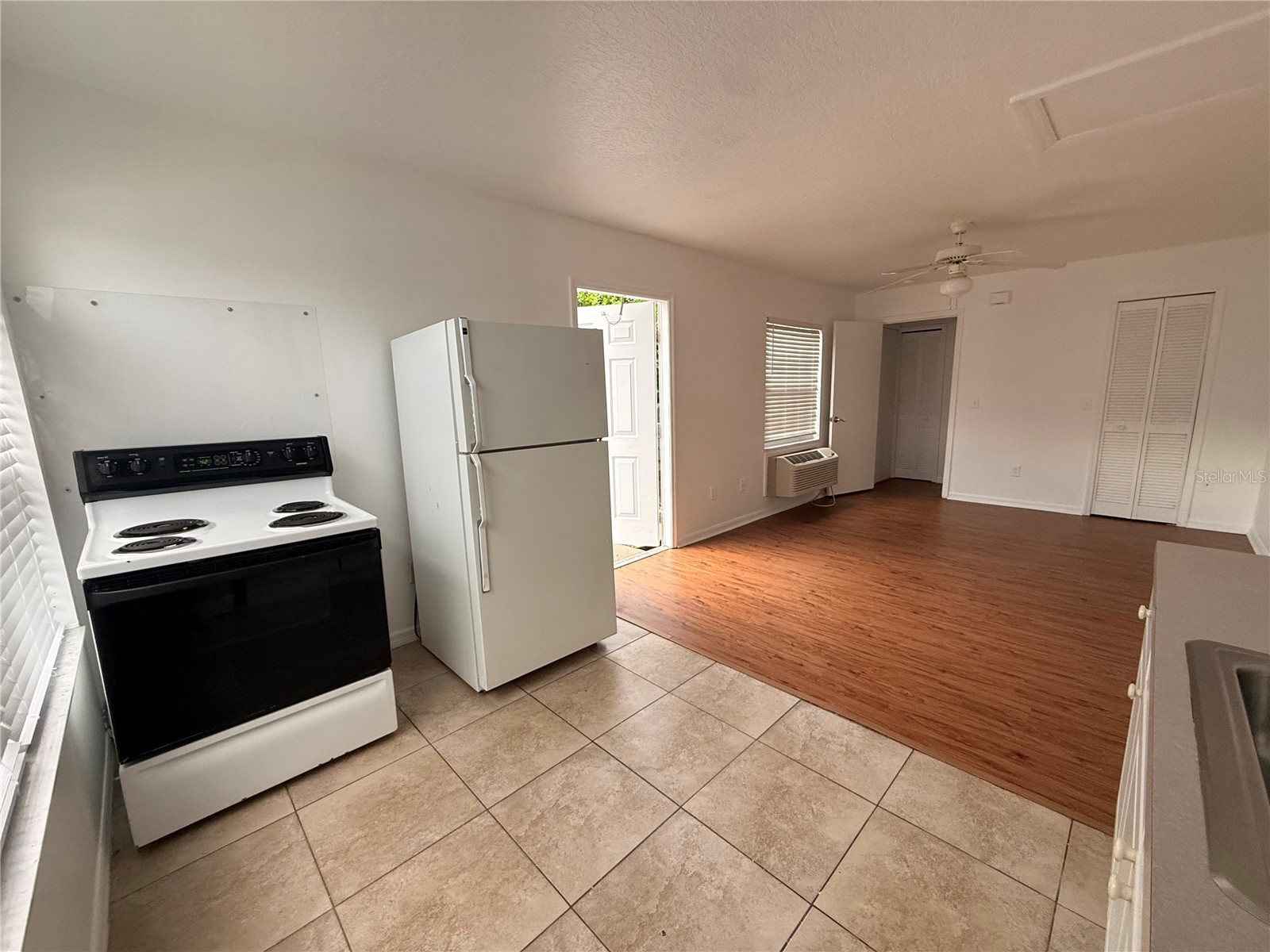527 Caribbean Drive #B Davenport FL 33897 S5150758 image7