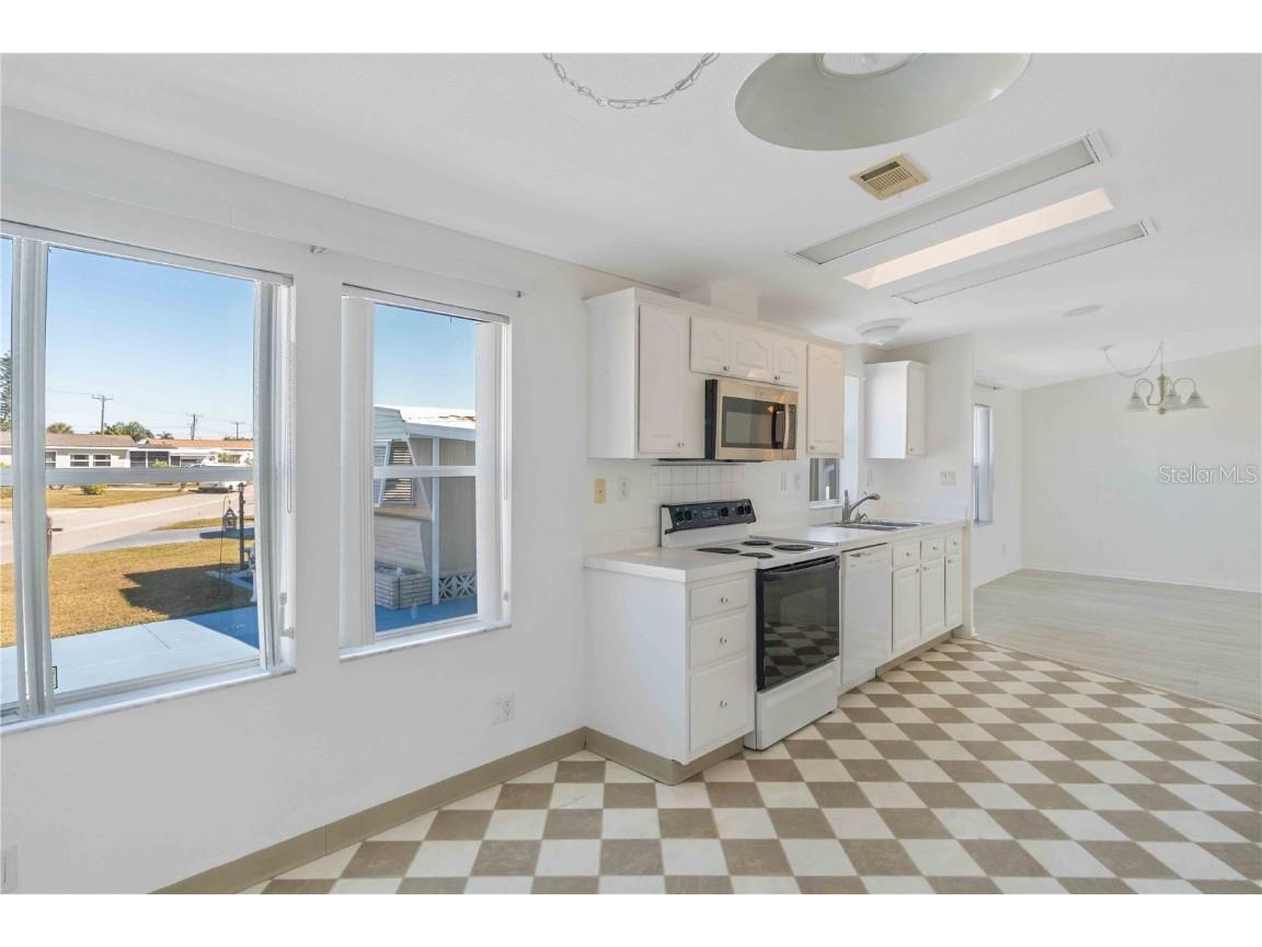 527 Fleetwood Street North Port FL 34287 A4672563 image50