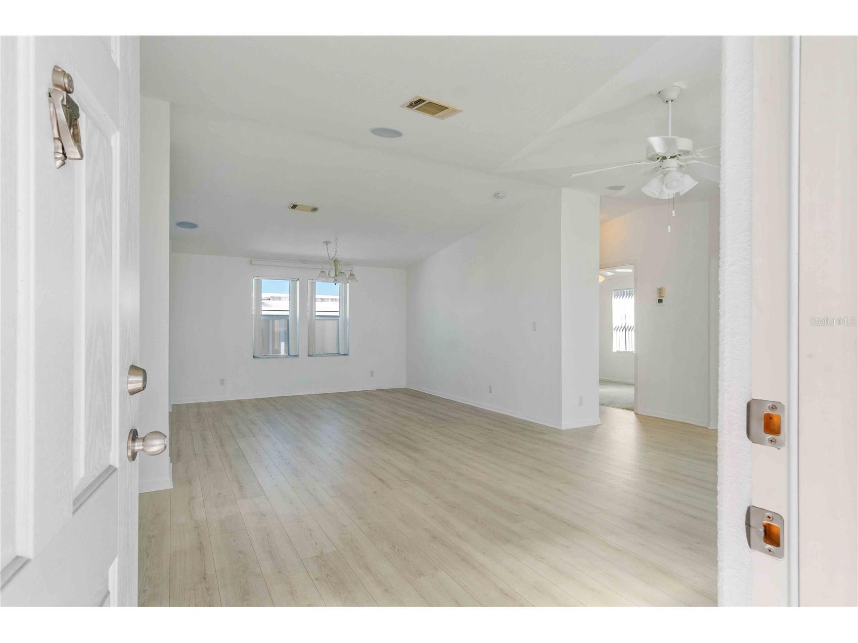 527 Fleetwood Street North Port FL 34287 A4694283 image33