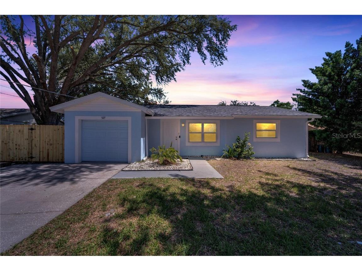 527 Fox Run Trail Apollo Beach FL 33572 T3537887 image1