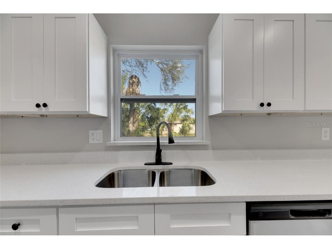 527 Fox Run Trail Apollo Beach FL 33572 TB8448654 image20