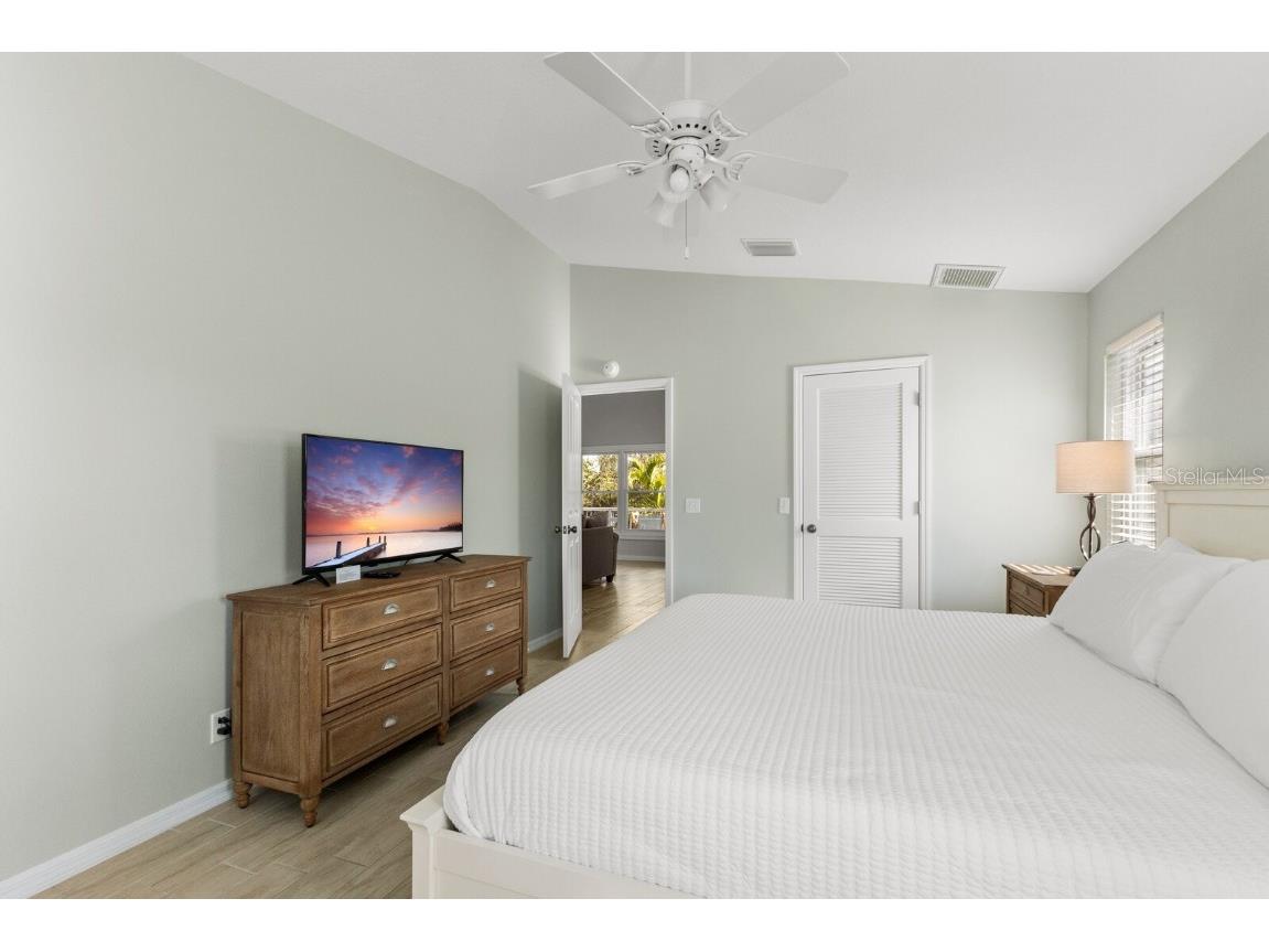 527 Magnolia Avenue Anna Maria FL 34216 A4640924 image17