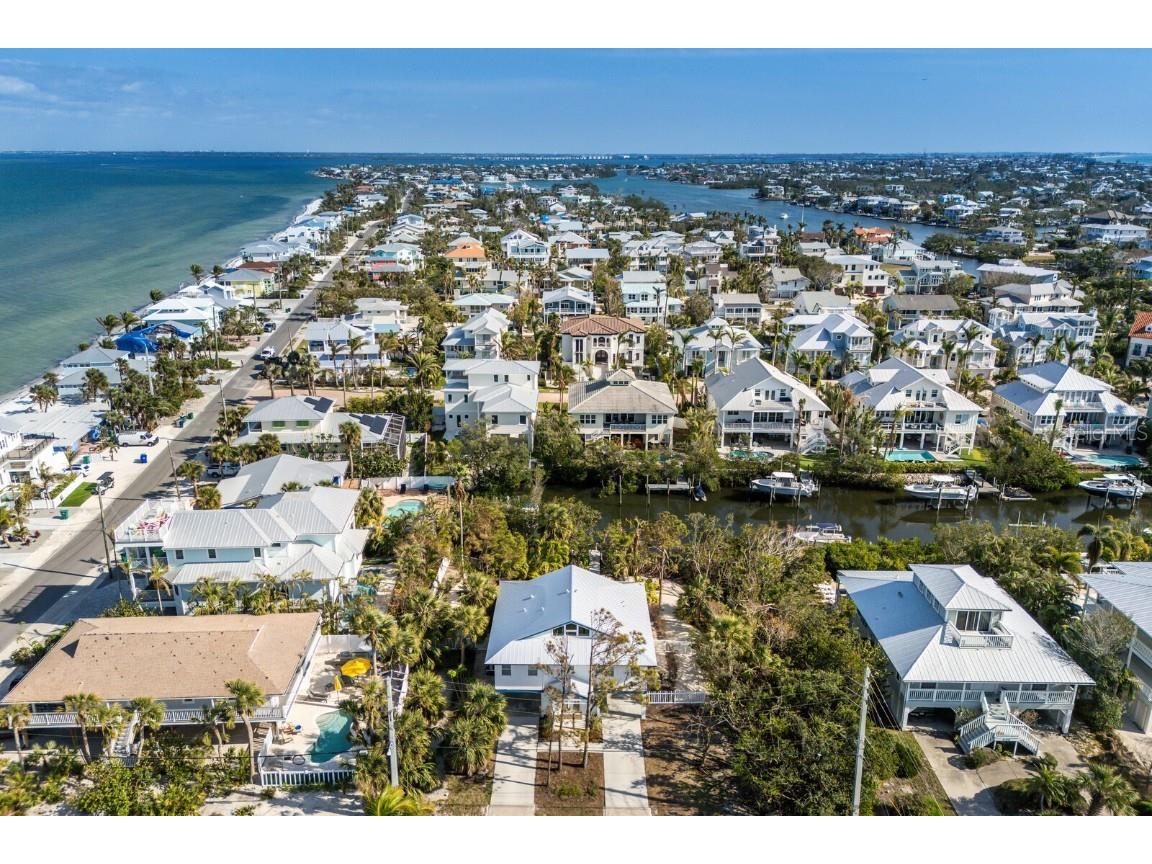 527 Magnolia Avenue Anna Maria FL 34216 A4640924 image40