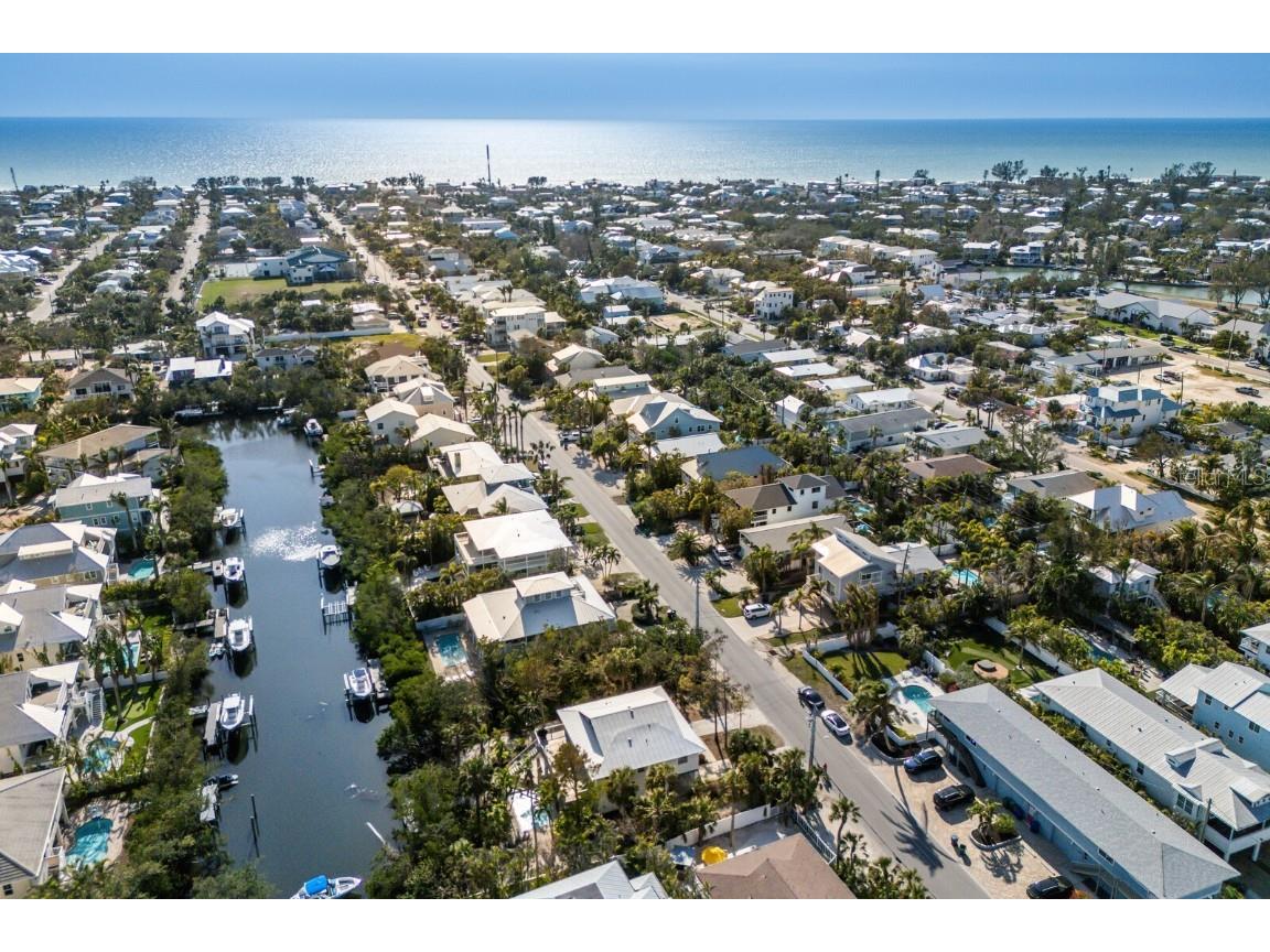 527 Magnolia Avenue Anna Maria FL 34216 A4640924 image45