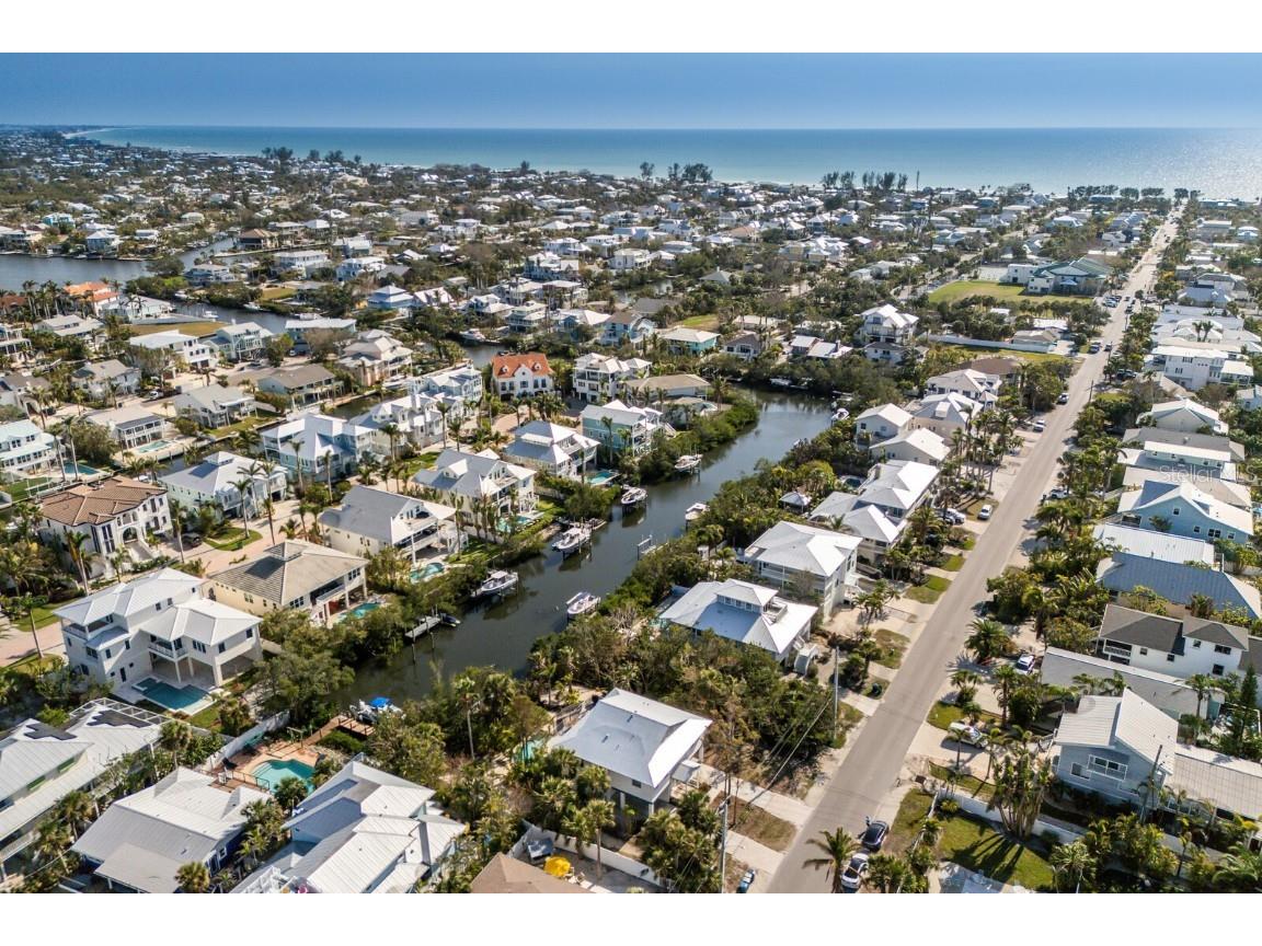 527 Magnolia Avenue Anna Maria FL 34216 A4640924 image46