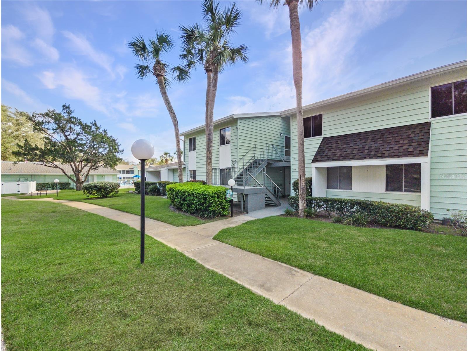 527 Midway Drive #B Ocala FL 34472 - LAKE SPARKLE OM719279 image1