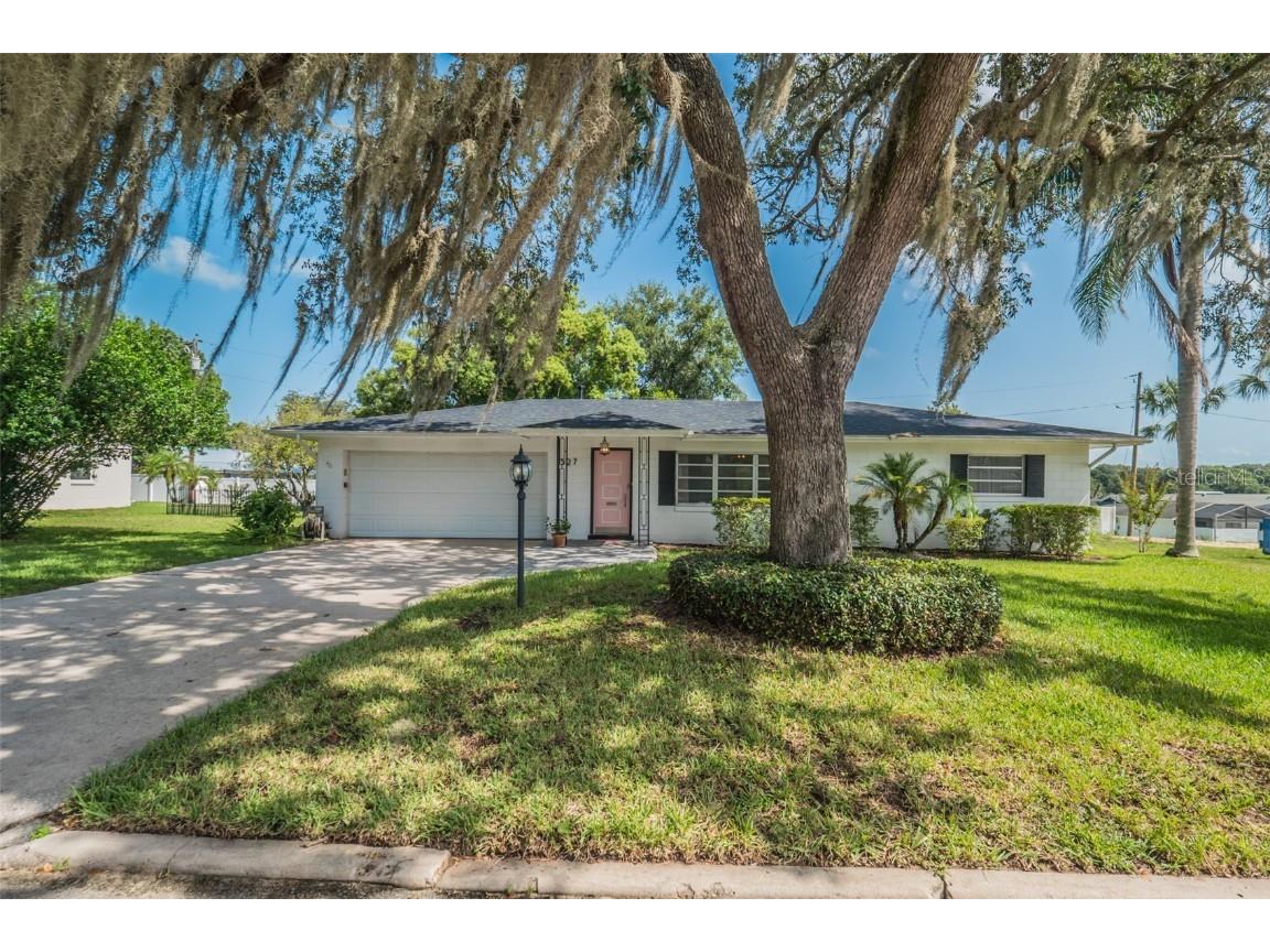 527 Palm Avenue Eustis FL 32726 G5072243 image1