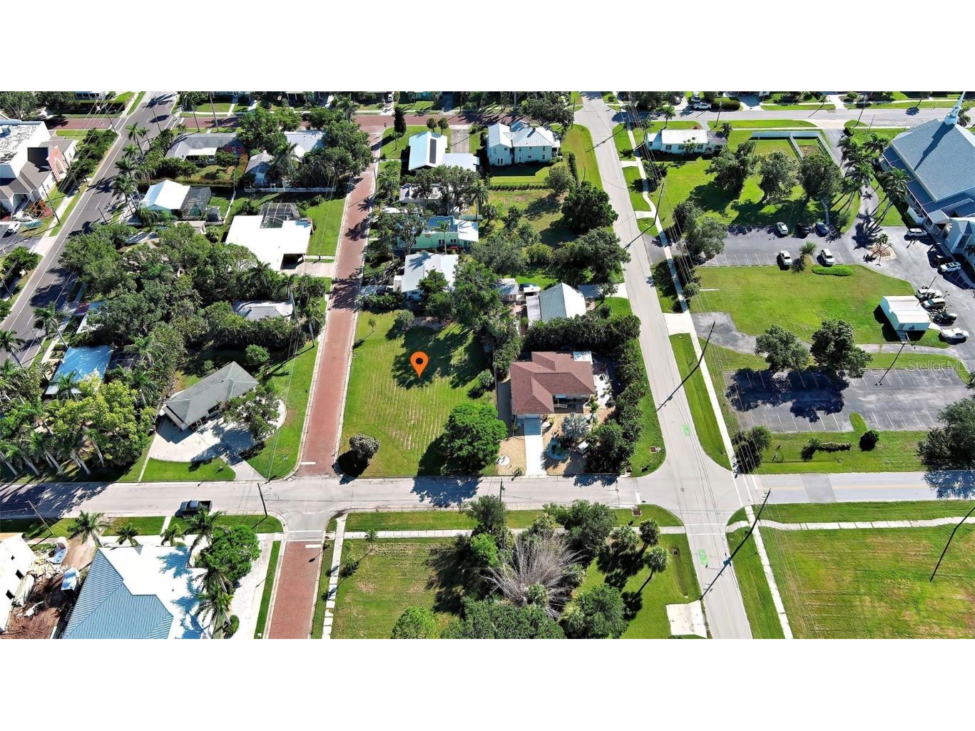 527 Palm Avenue Punta Gorda FL 33950 C7514053 image4