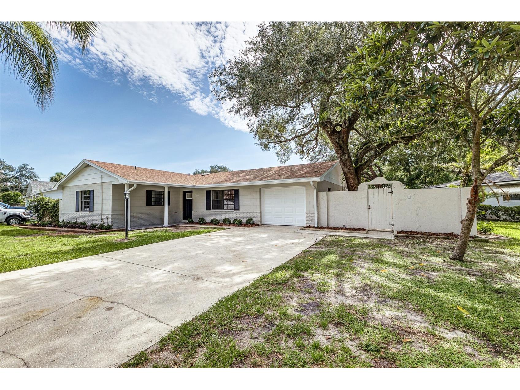 527 Princess Place Lakeland FL 33803 L4963315 image1
