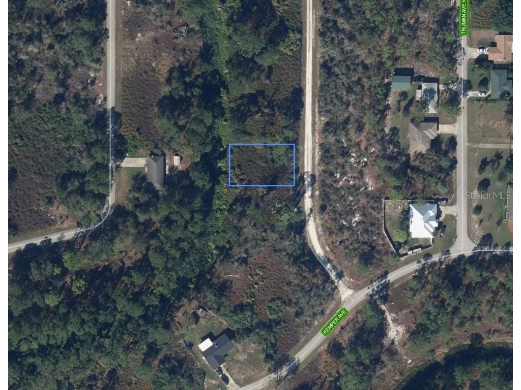 527 Rockefeller Avenue Lake Placid FL 33852 A4668883 image1