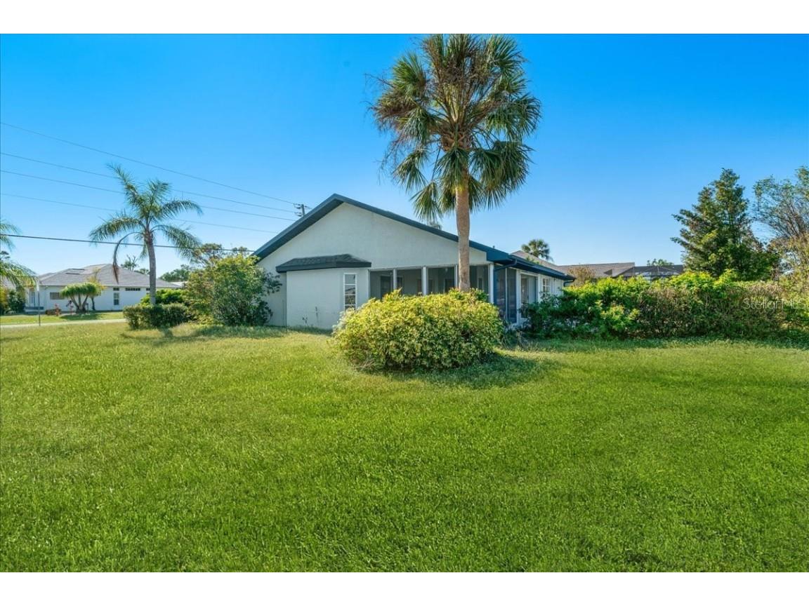 527 Rotonda Circle Rotonda West FL 33947 A4631490 image31
