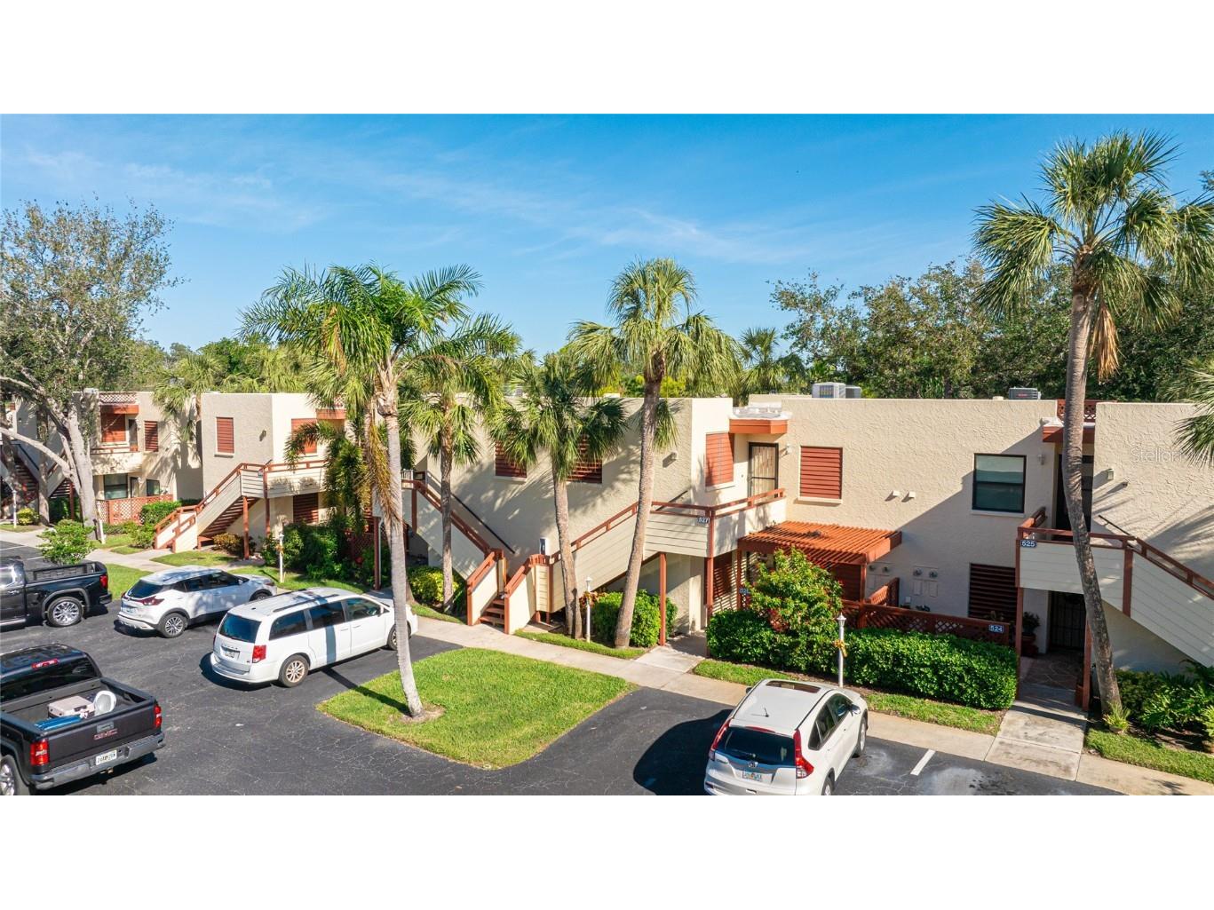 527 Spring Lakes Boulevard Bradenton FL 34210 A4633585 image2