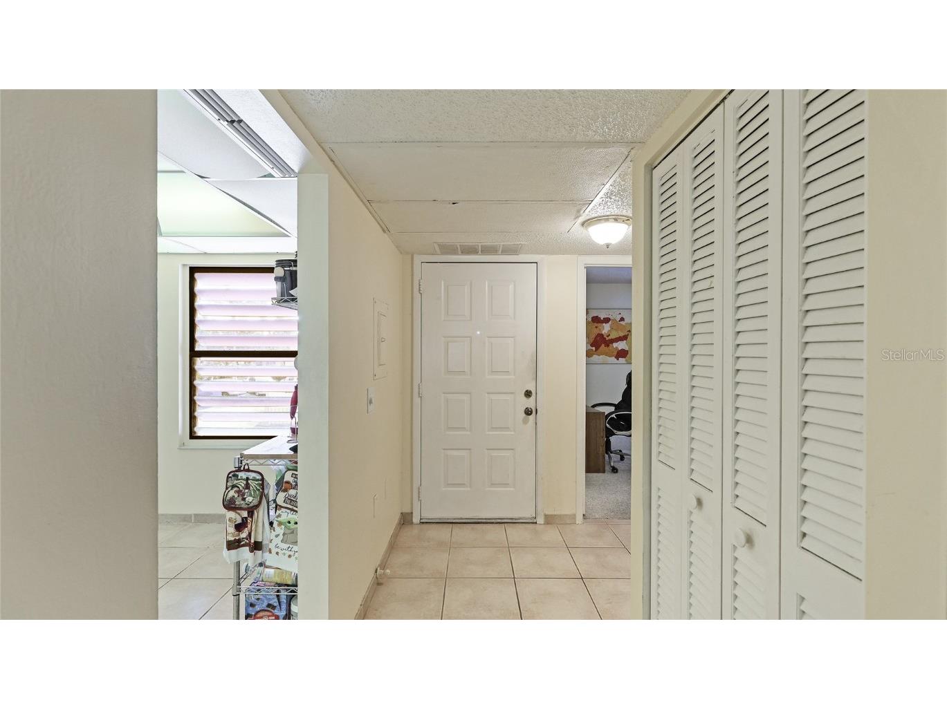 527 Spring Lakes Boulevard Bradenton FL 34210 A4633585 image3