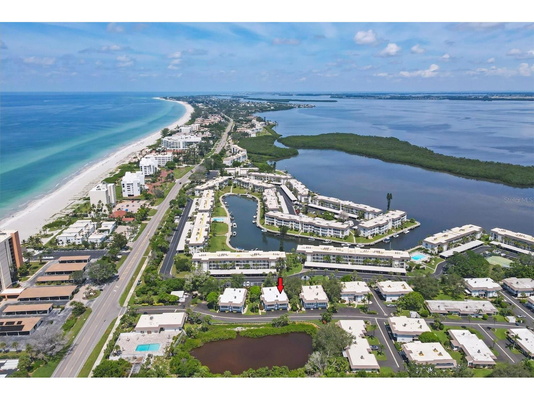527 Sutton Place Longboat Key FL 34228 - SARASOTA BAY GULF OF MEXICO A4677642 image2