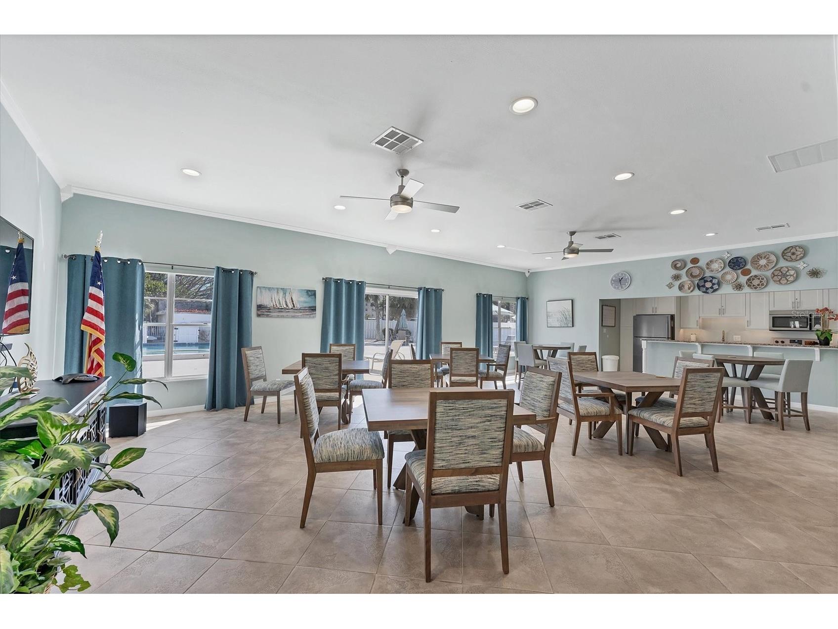 527 Sutton Place Longboat Key FL 34228 - SARASOTA BAY GULF OF MEXICO A4677642 image50