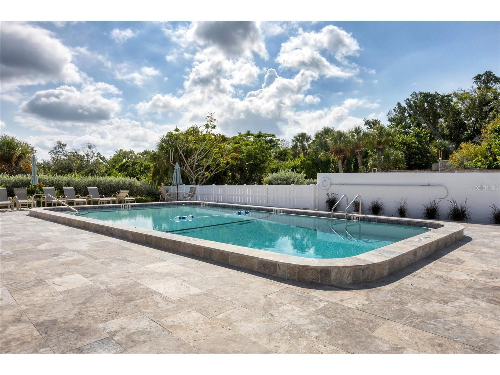 527 Sutton Place Longboat Key FL 34228 - SARASOTA BAY GULF OF MEXICO A4677642 image54