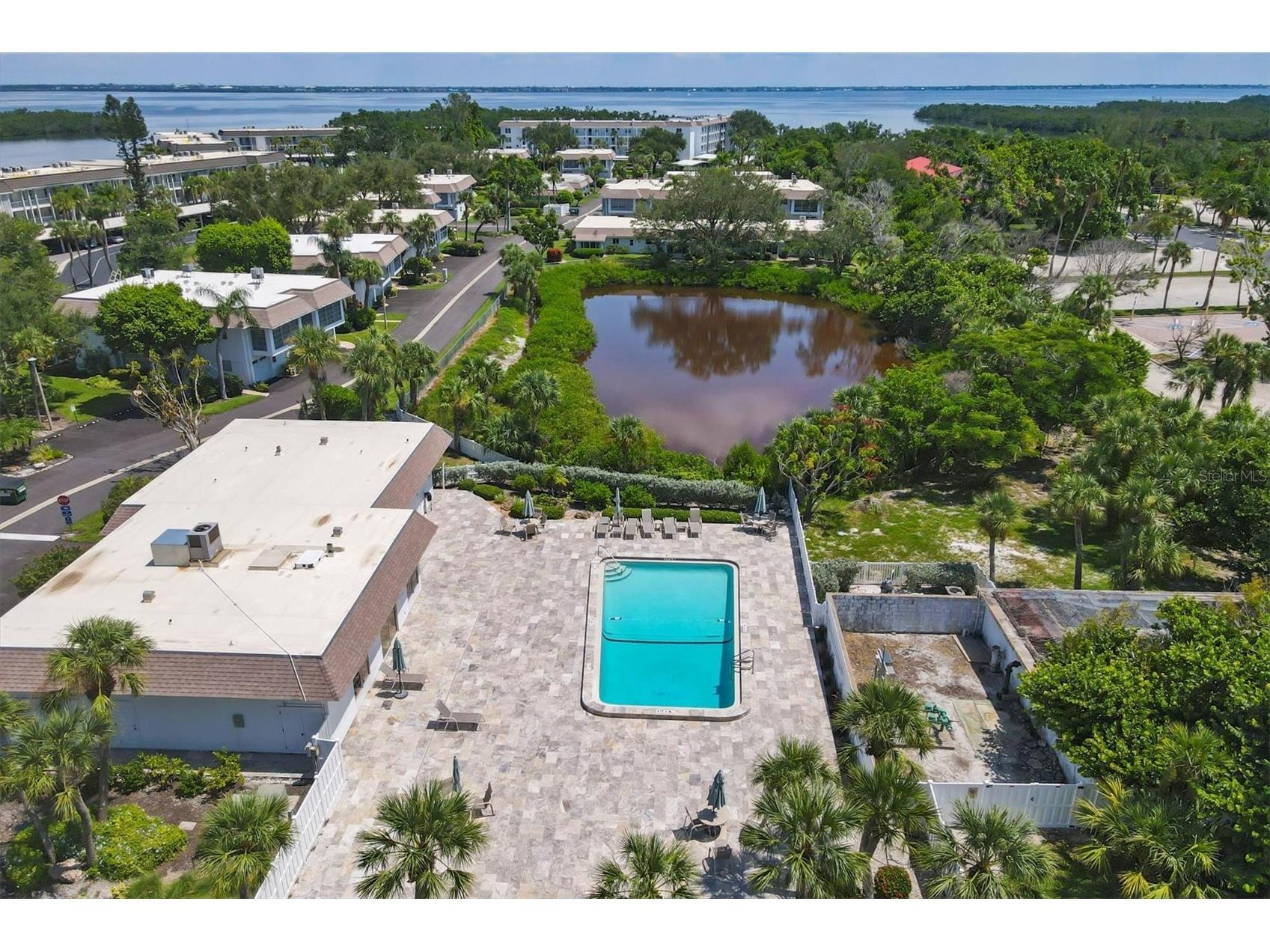 527 Sutton Place Longboat Key FL 34228 - SARASOTA BAY GULF OF MEXICO A4677642 image57
