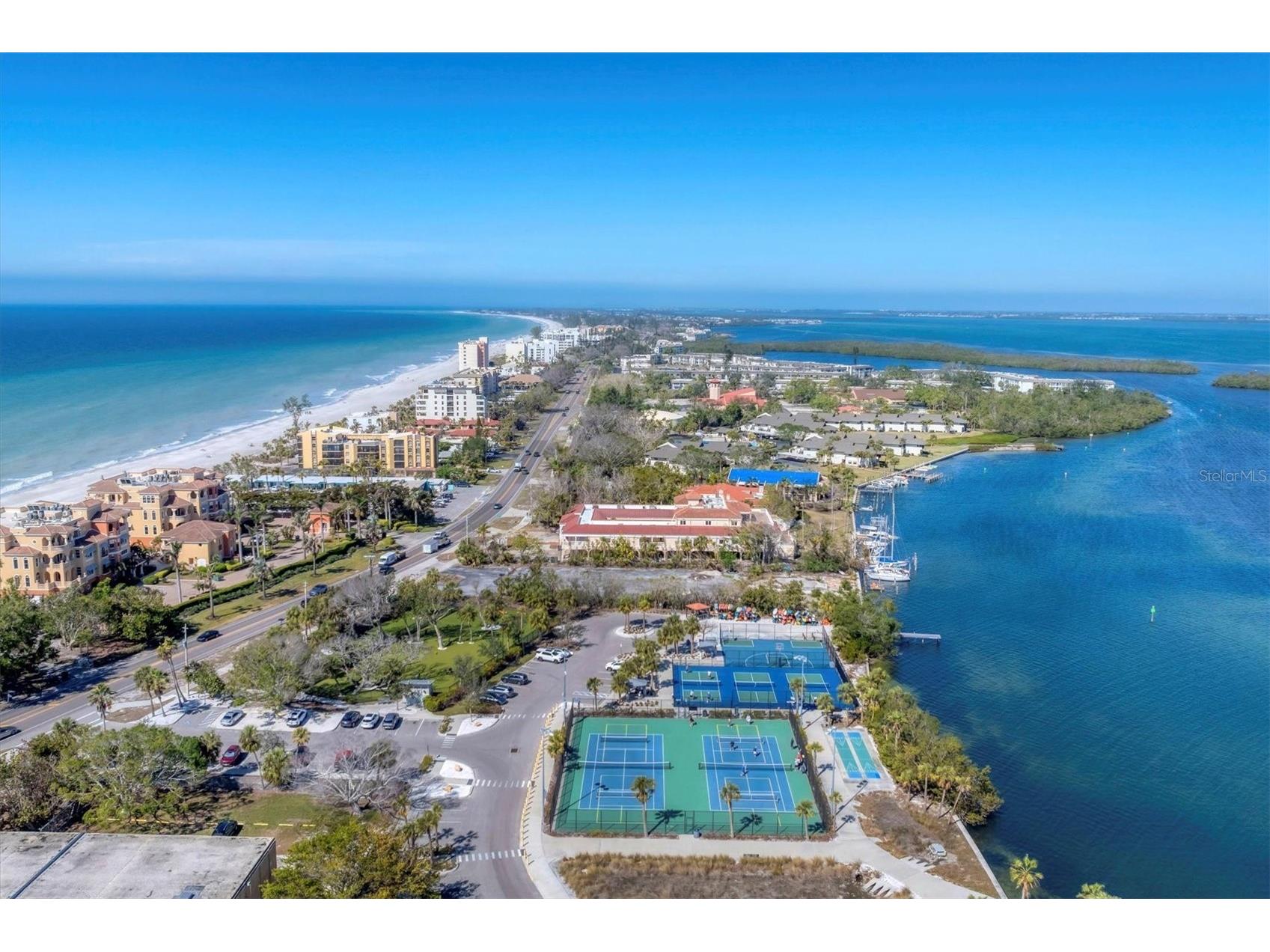 527 Sutton Place Longboat Key FL 34228 - SARASOTA BAY GULF OF MEXICO A4677642 image61