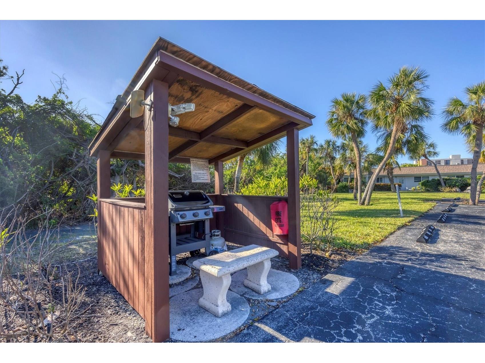 527 Sutton Place Longboat Key FL 34228 - SARASOTA BAY GULF OF MEXICO A4677642 image65