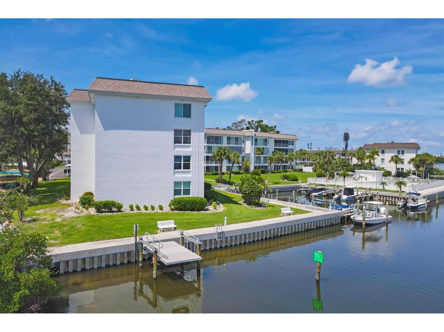 527 Sutton Place Longboat Key FL 34228 - SARASOTA BAY GULF OF MEXICO A4677642 image73