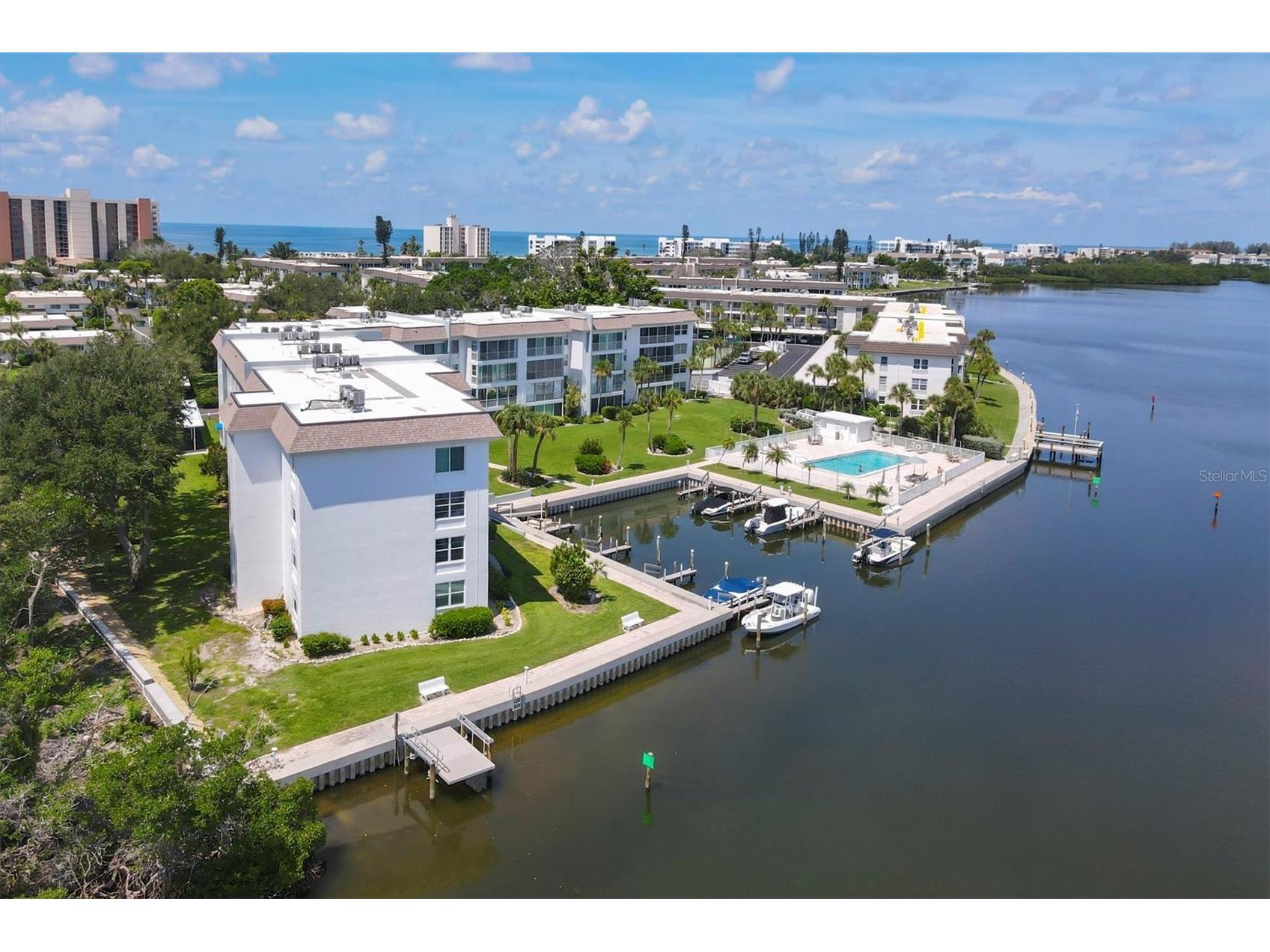 527 Sutton Place Longboat Key FL 34228 - SARASOTA BAY GULF OF MEXICO A4677642 image74