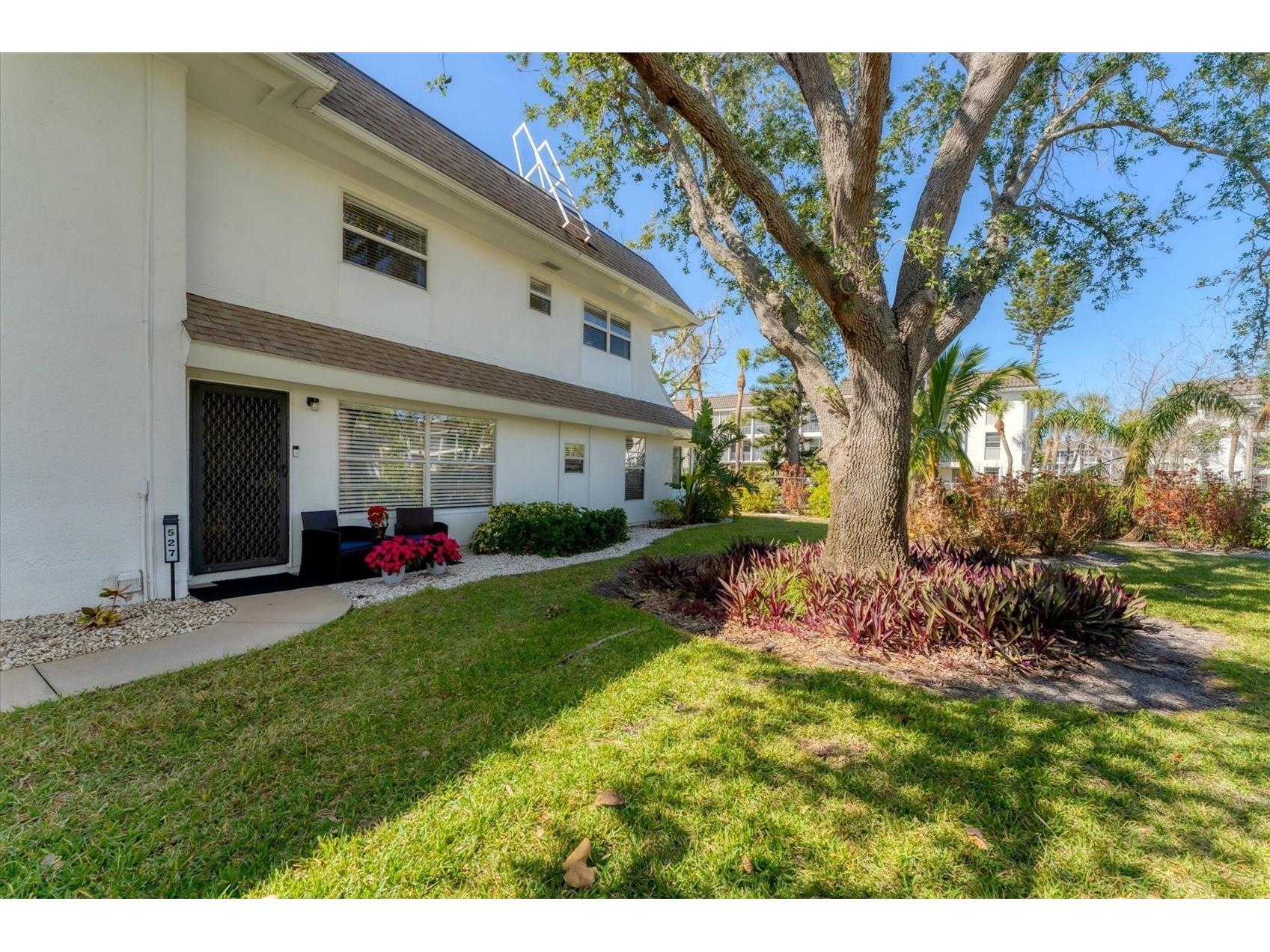 527 Sutton Place Longboat Key FL 34228 - SARASOTA BAY GULF OF MEXICO A4677642 image8