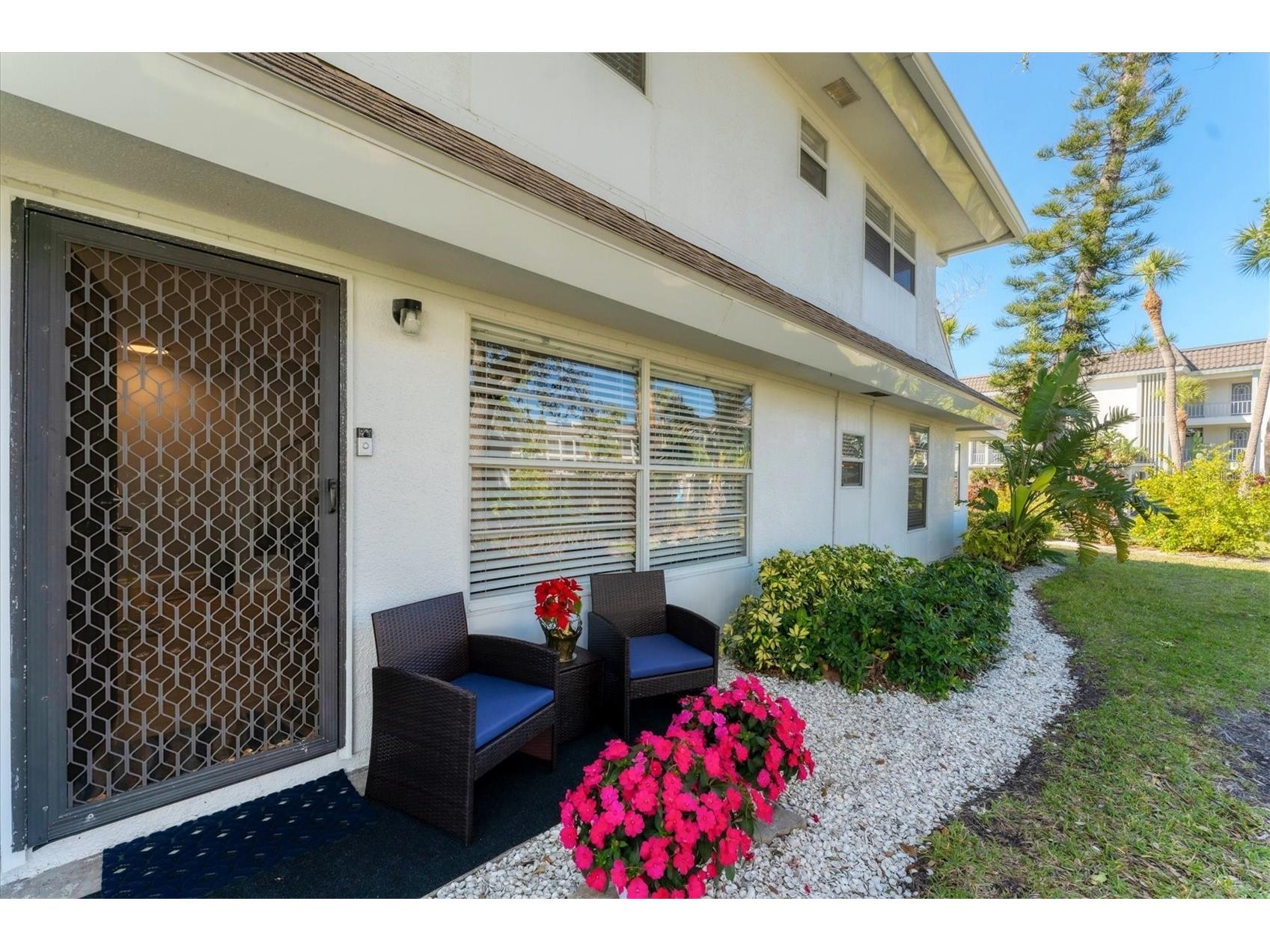 527 Sutton Place Longboat Key FL 34228 - SARASOTA BAY GULF OF MEXICO A4677642 image9