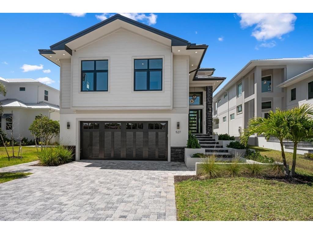 527 Venice Lane Sarasota FL 34242 - GRAND CANAL A4676628 image1