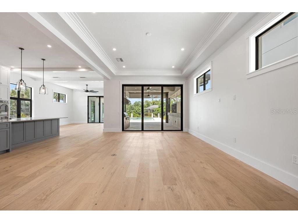 527 Venice Lane Sarasota FL 34242 - GRAND CANAL A4676628 image11