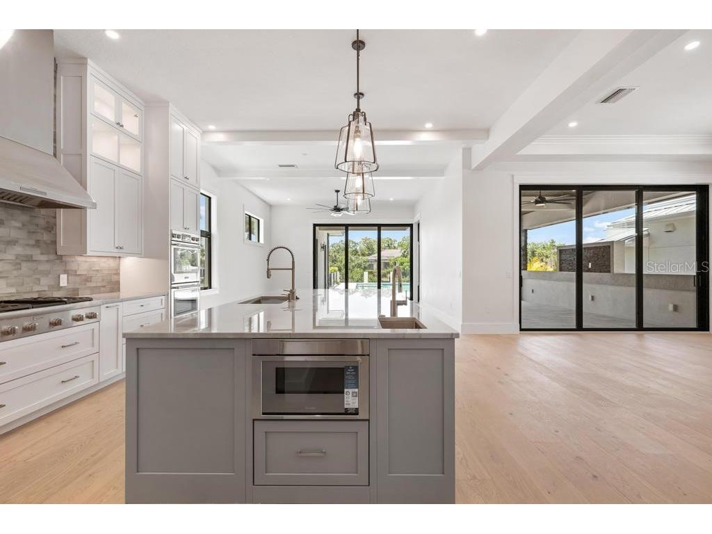 527 Venice Lane Sarasota FL 34242 - GRAND CANAL A4676628 image23