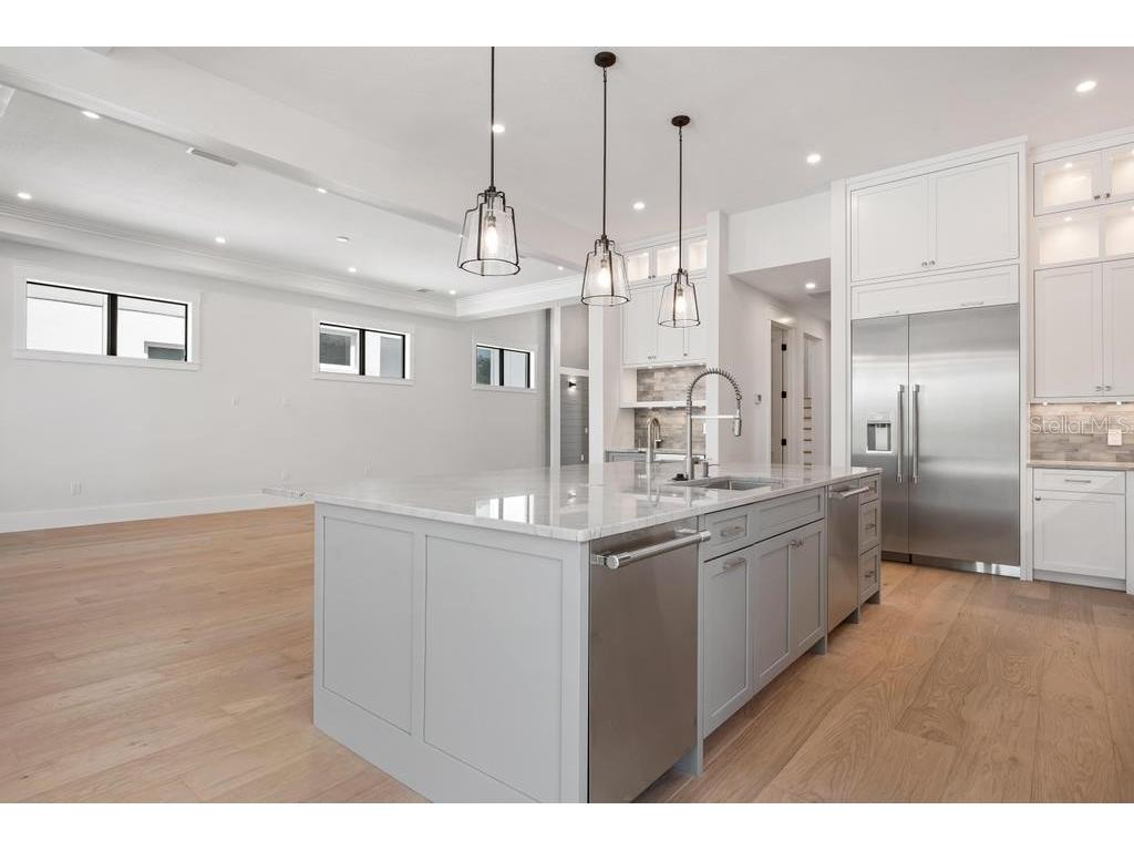 527 Venice Lane Sarasota FL 34242 - GRAND CANAL A4676628 image24
