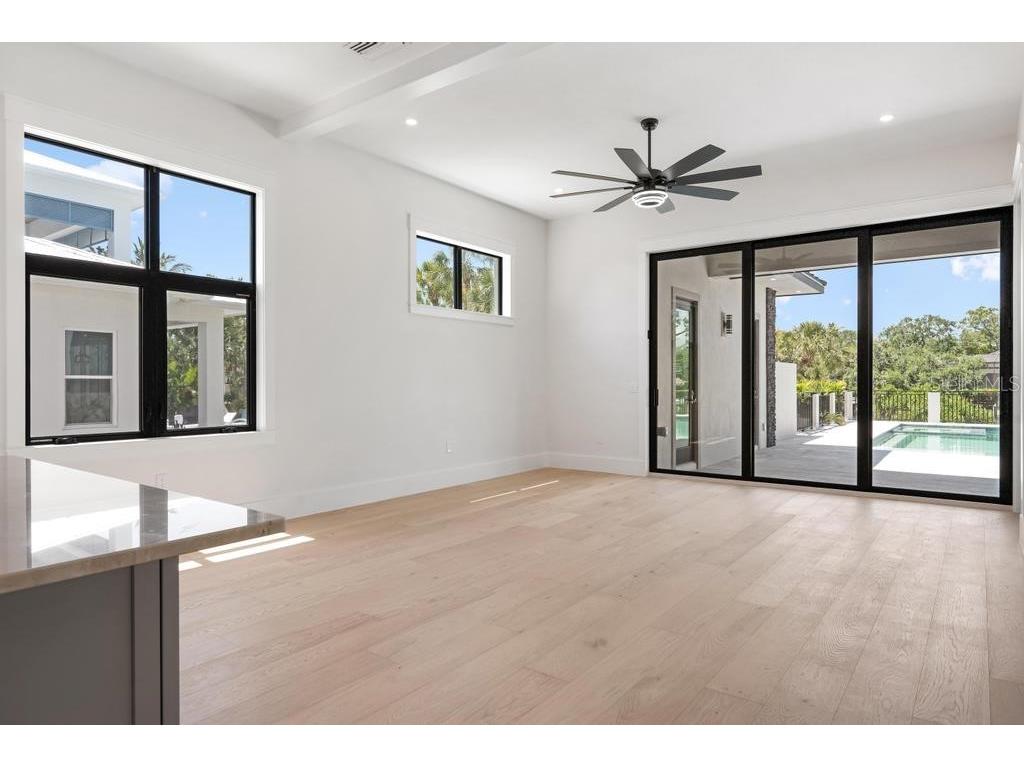 527 Venice Lane Sarasota FL 34242 - GRAND CANAL A4676628 image30