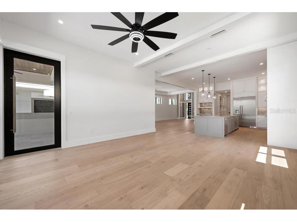 527 Venice Lane Sarasota FL 34242 - GRAND CANAL A4676628 image32