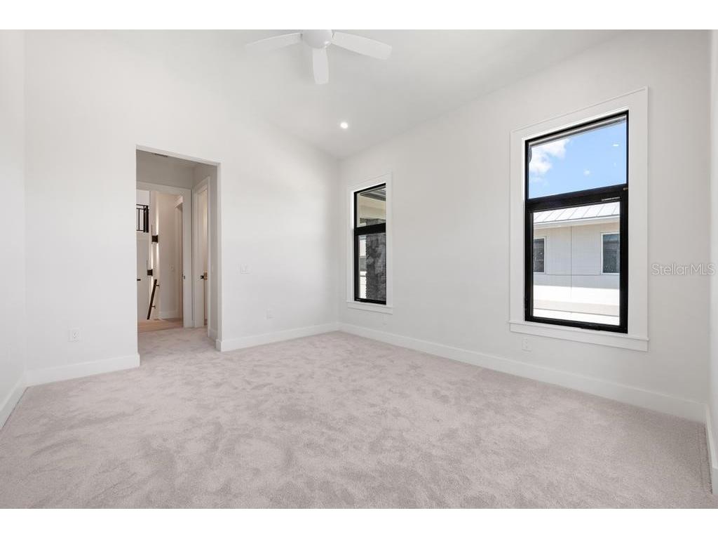 527 Venice Lane Sarasota FL 34242 - GRAND CANAL A4676628 image45