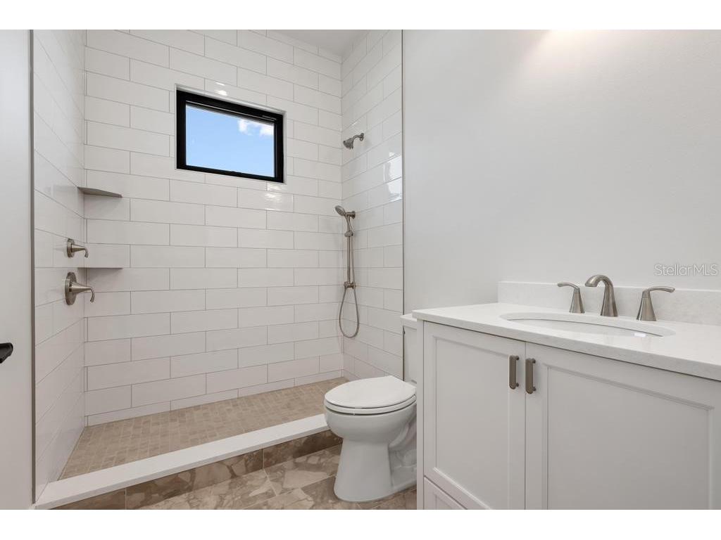 527 Venice Lane Sarasota FL 34242 - GRAND CANAL A4676628 image60