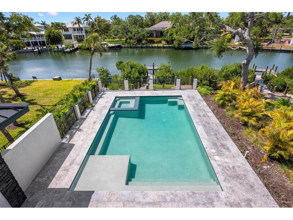 527 Venice Lane Sarasota FL 34242 - GRAND CANAL A4676628 image81