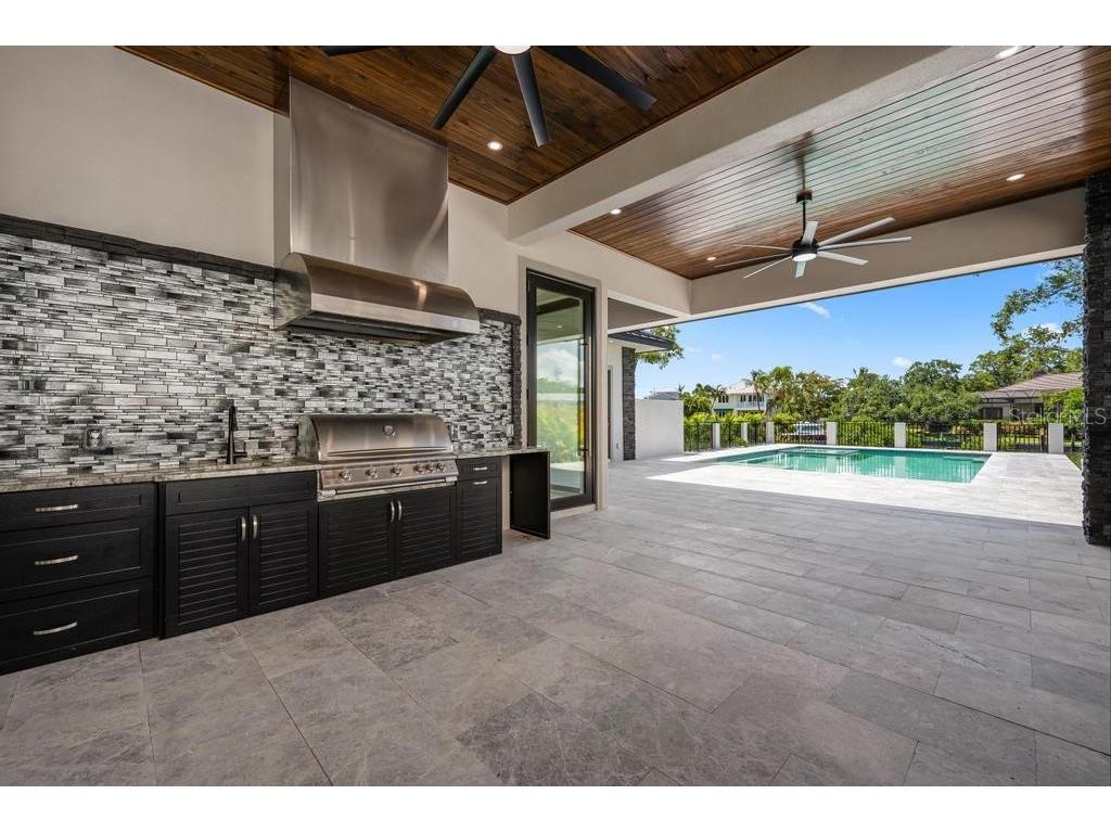 527 Venice Lane Sarasota FL 34242 - GRAND CANAL A4676628 image84