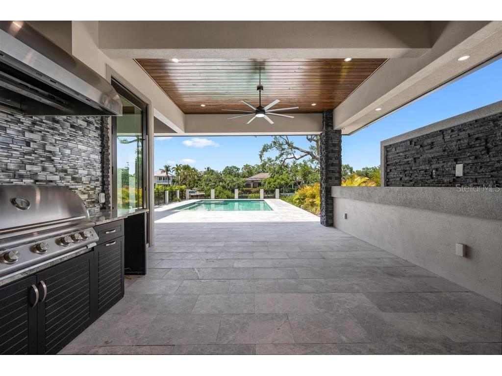 527 Venice Lane Sarasota FL 34242 - GRAND CANAL A4676628 image86
