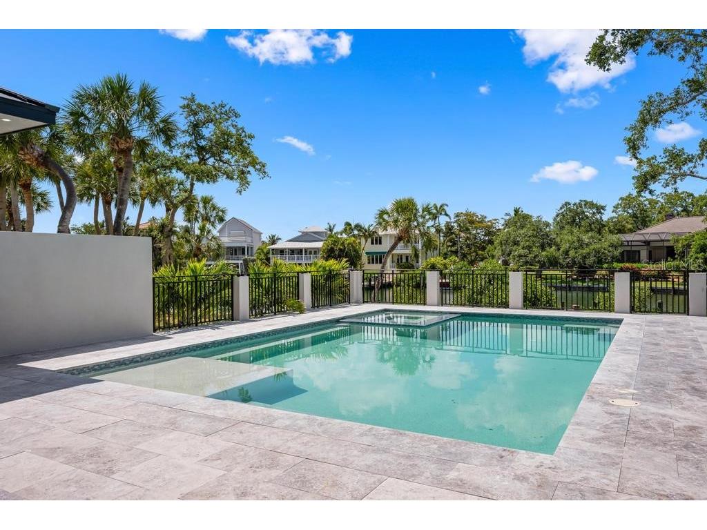 527 Venice Lane Sarasota FL 34242 - GRAND CANAL A4676628 image88