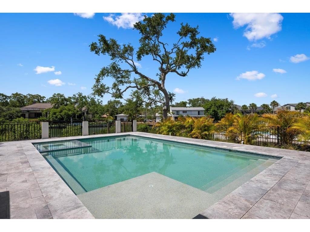 527 Venice Lane Sarasota FL 34242 - GRAND CANAL A4676628 image90
